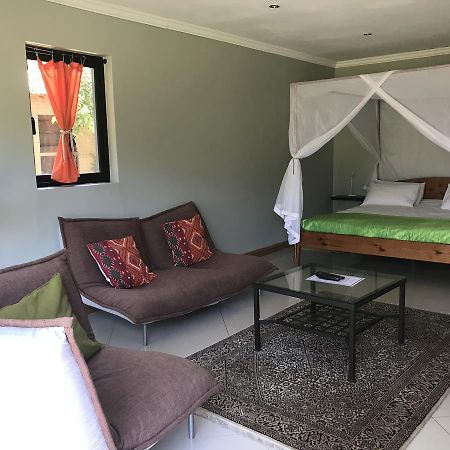 Aramesh Guesthouse And B&B Midrand Exterior foto